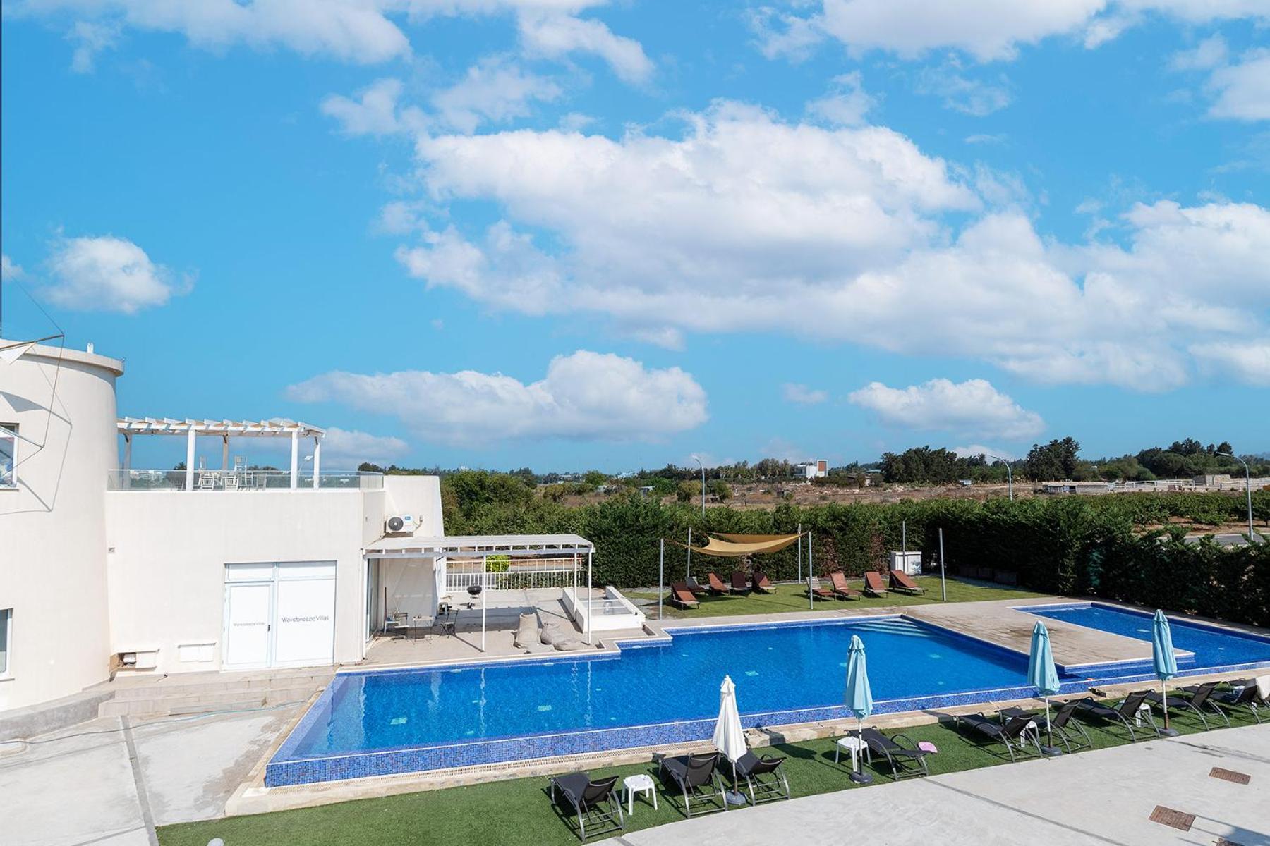 Blue Diamond Beach Villas Paphos Eksteriør billede