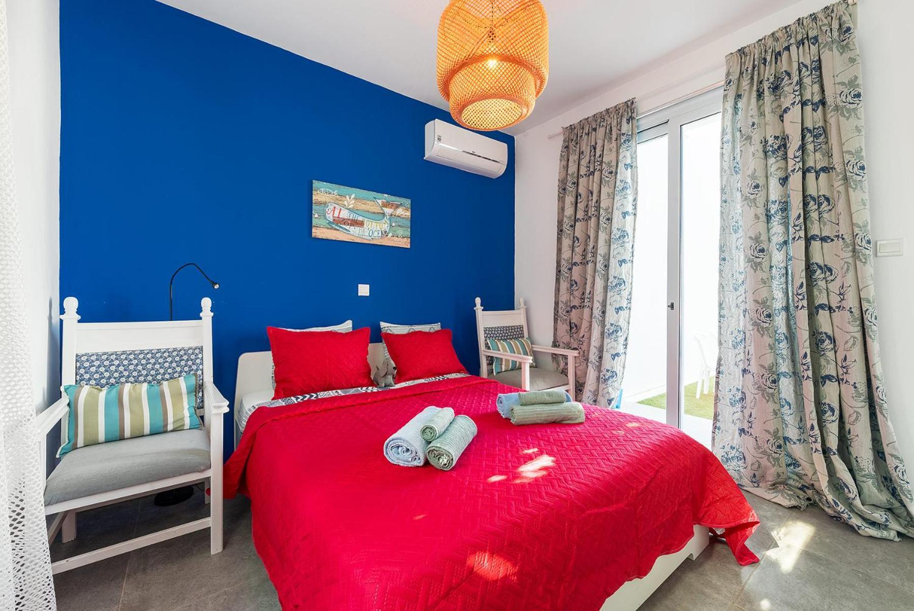 Blue Diamond Beach Villas Paphos Eksteriør billede