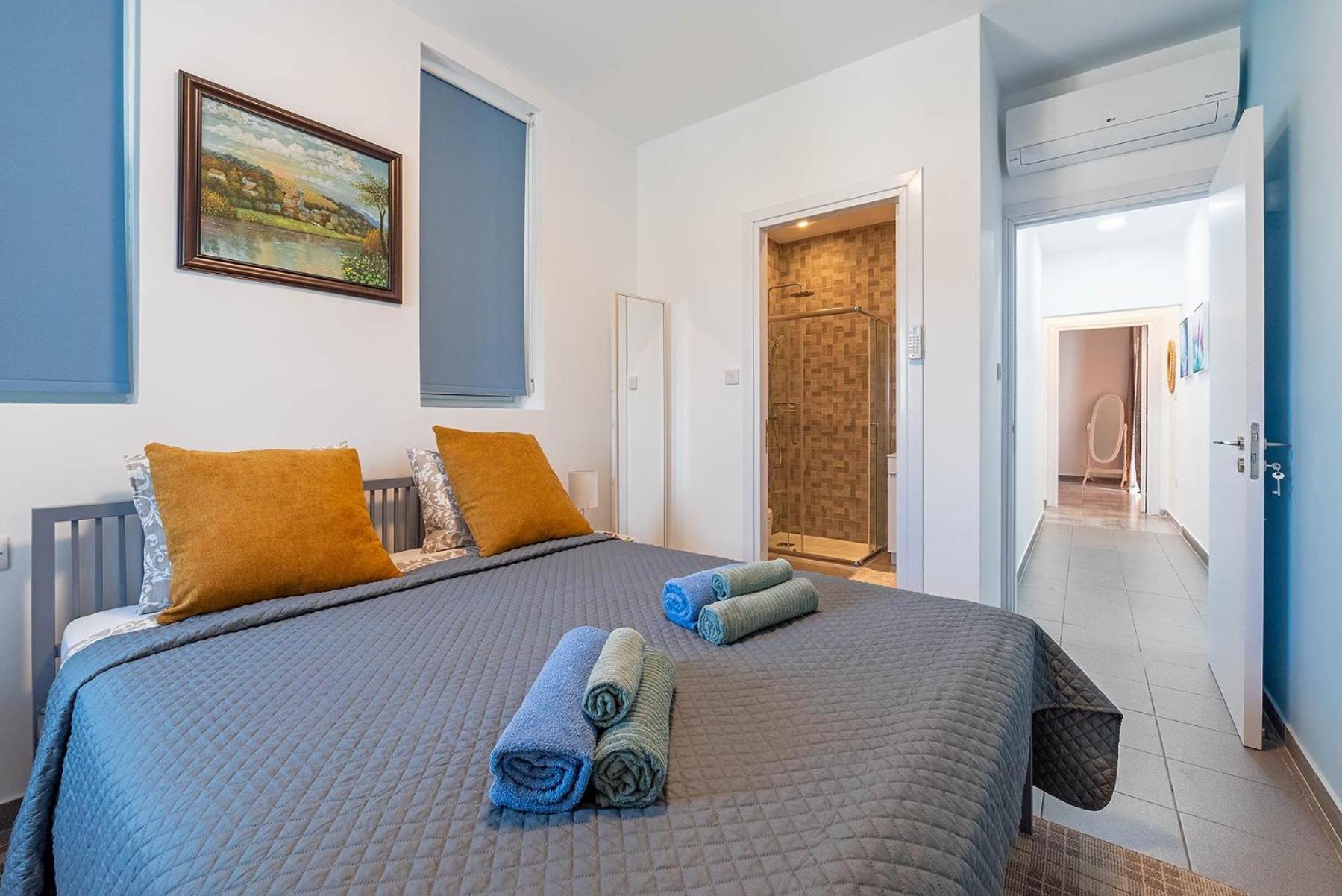 Blue Diamond Beach Villas Paphos Eksteriør billede