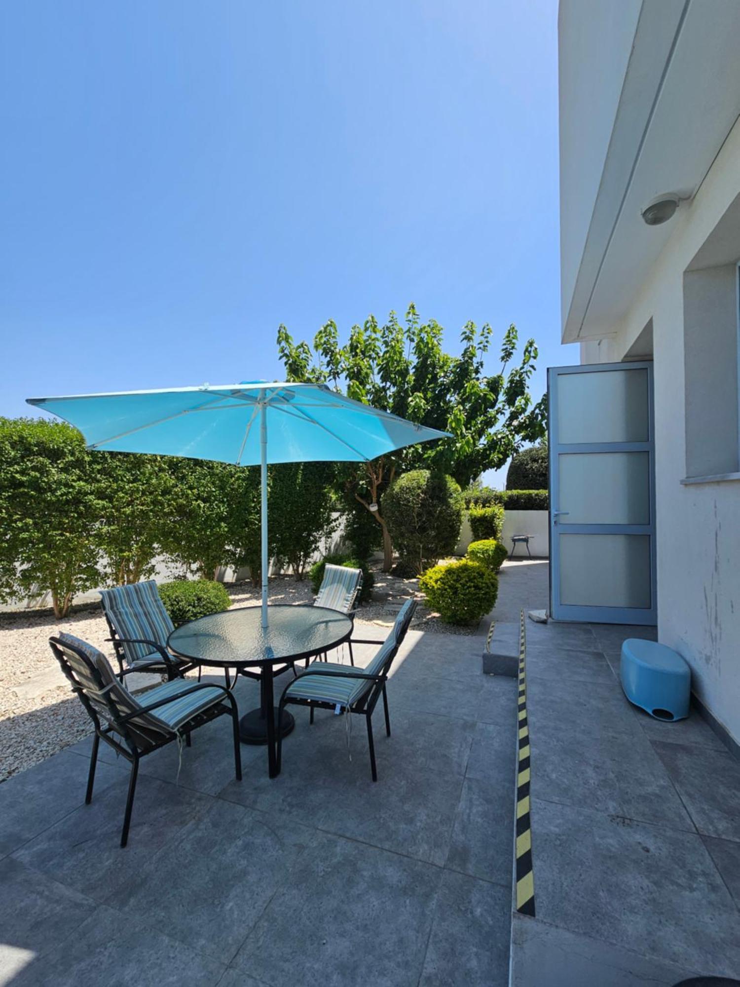 Blue Diamond Beach Villas Paphos Eksteriør billede