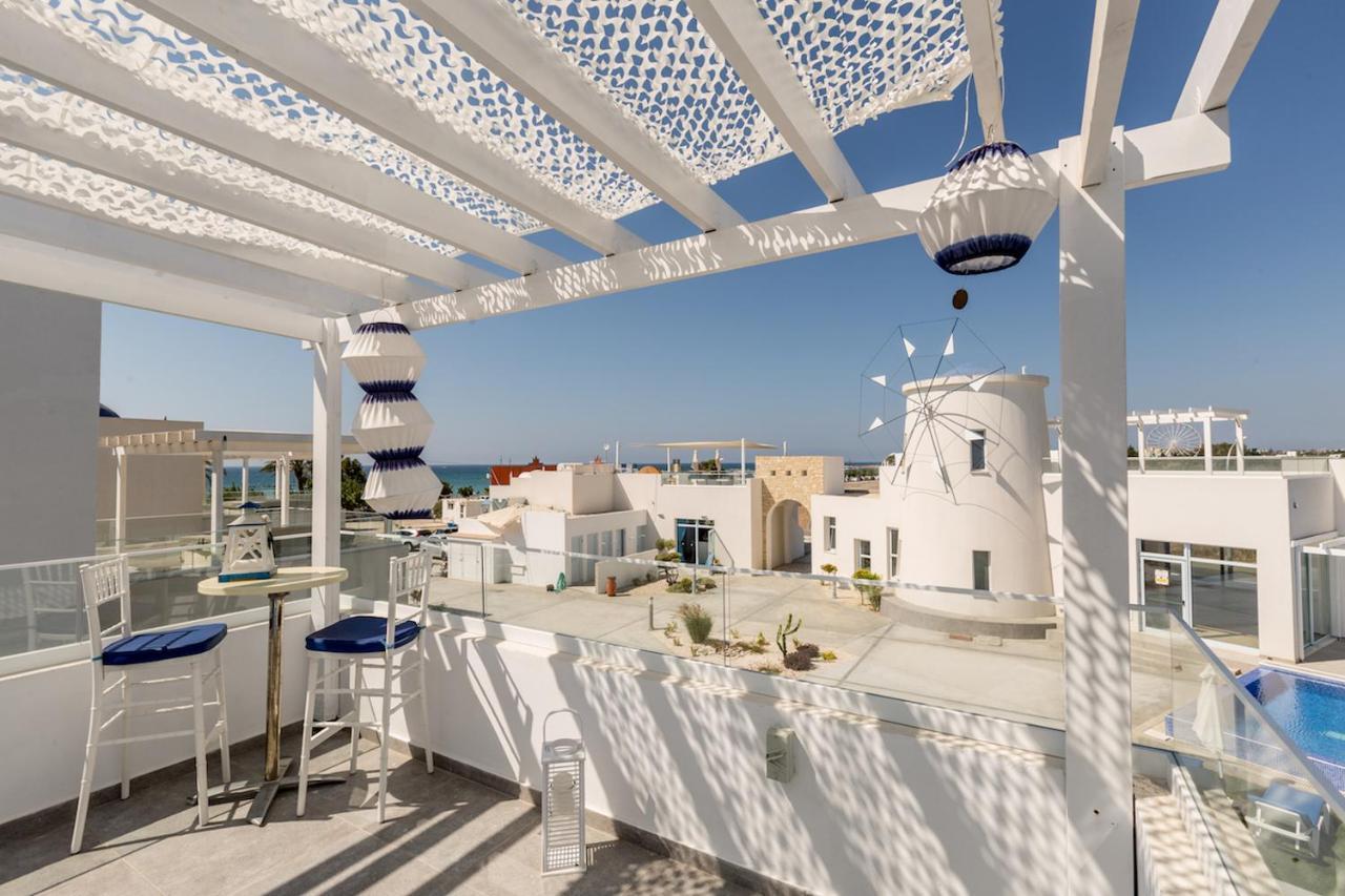 Blue Diamond Beach Villas Paphos Eksteriør billede